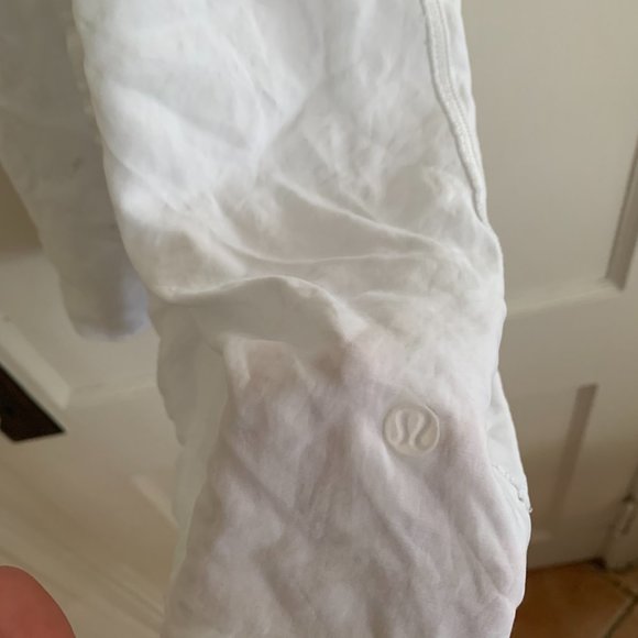 Lululemon "All tied up" tank - Picture 4 of 4